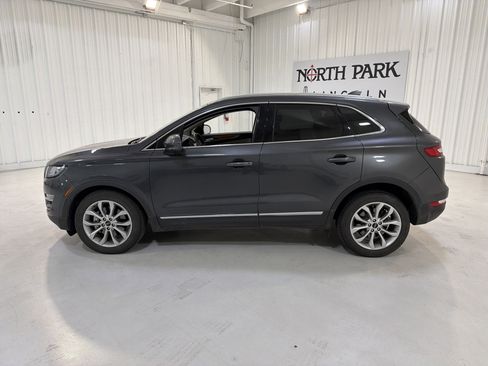 Used 2019 Lincoln MKC Select w/ Select Plus Package image 2