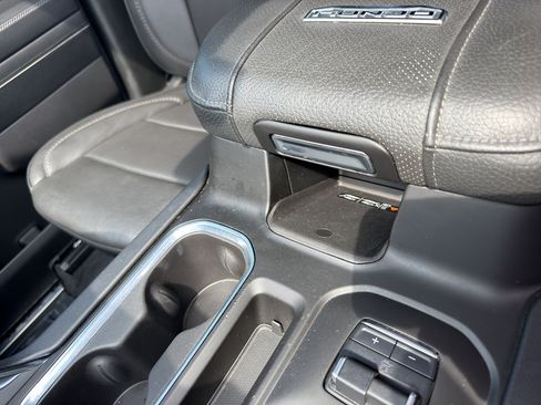Used 2024 GMC Sierra 2500 Denali w/ Denali Reserve Package AWD/4WD image 23
