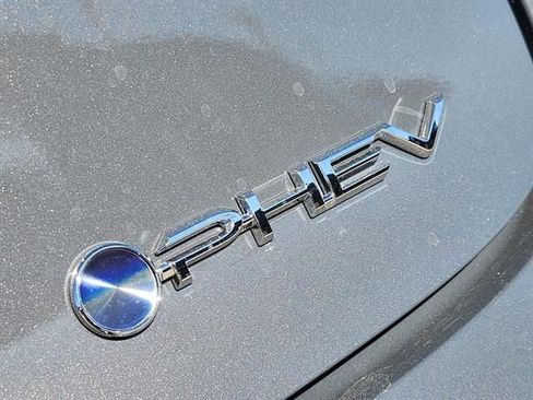 New 2026 Toyota Prius Plug-In Hybrid FWD image 8