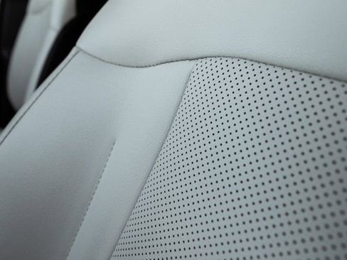 Used 2023 Kia Sportage EX image 26