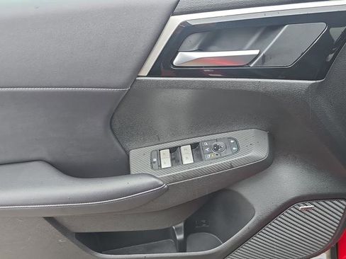 Used 2025 Mitsubishi Outlander SE FWD image 16