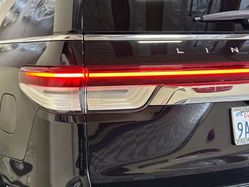 Used 2022 Lincoln Navigator Reserve image 50