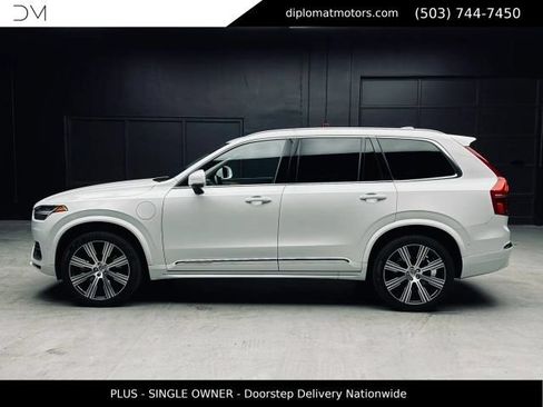 Used 2023 Volvo XC90 T8 Plus w/ Protection Package Premier AWD/4WD image 4