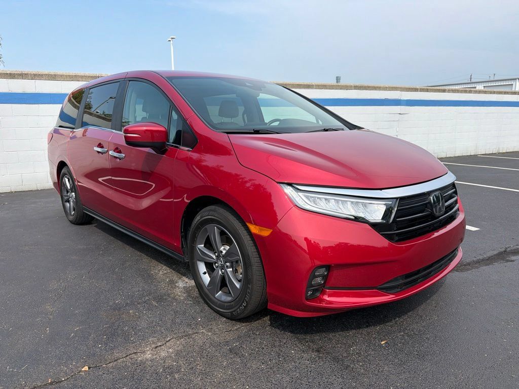 Certified 2024 Honda Odyssey EX image 7