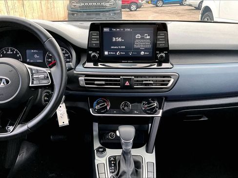 Used 2021 Kia Seltos S image 6