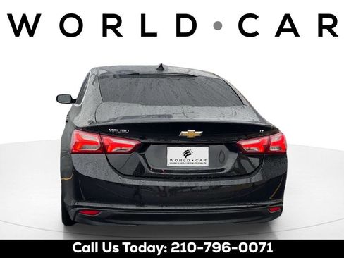 Used 2021 Chevrolet Malibu LT FWD image 4