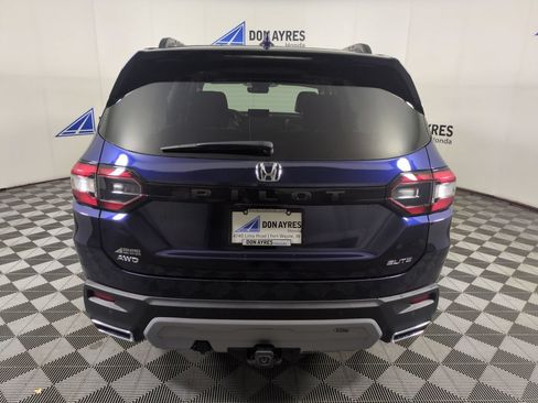 Certified 2025 Honda Pilot Elite image 5