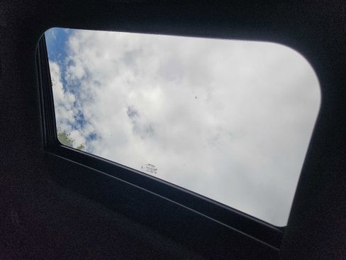 New 2025 Jeep Grand Cherokee 4WD image 10