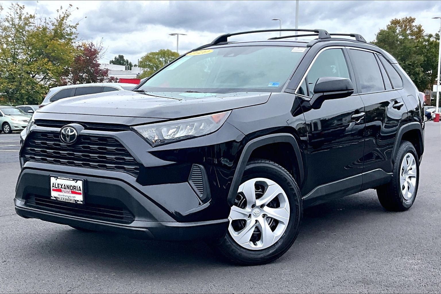 Used 2020 Toyota RAV4 LE w/ Carpet Mat Package FWD image 1