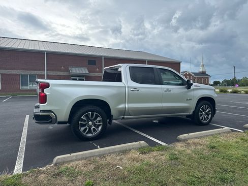 Used 2020 Chevrolet Silverado 1500 LT w/ Texas Edition image 8
