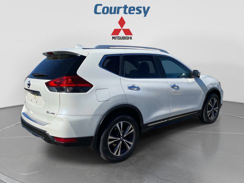 Used 2017 Nissan Rogue SL w/ SL Premium Package AWD/4WD image 8