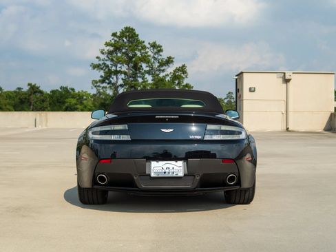 Used 2013 Aston Martin V8 Vantage Roadster RWD image 5