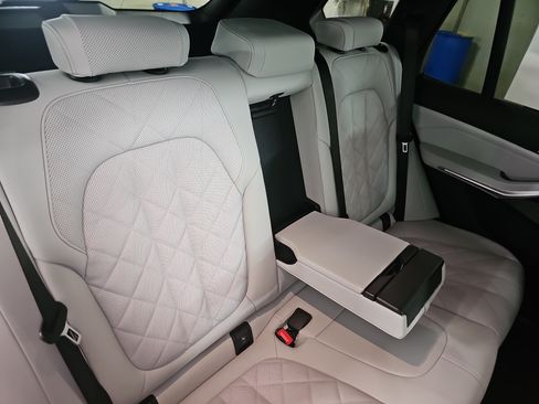 New 2026 BMW X5 xDrive50e w/ M Sport Package AWD/4WD image 12