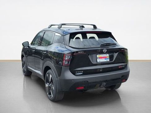 New 2026 Nissan Kicks SR w/ Cold Weather Package AWD/4WD image 4