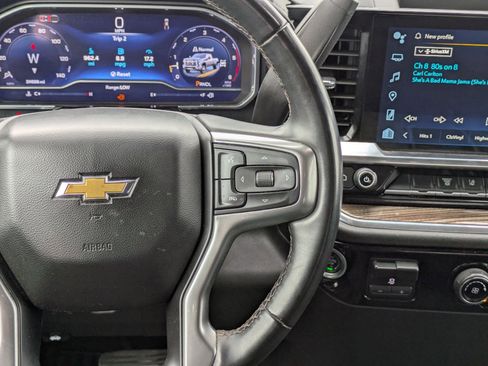 Used 2024 Chevrolet Silverado 3500 LT image 22