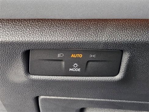 New 2026 Volkswagen Tiguan SE R-Line image 21