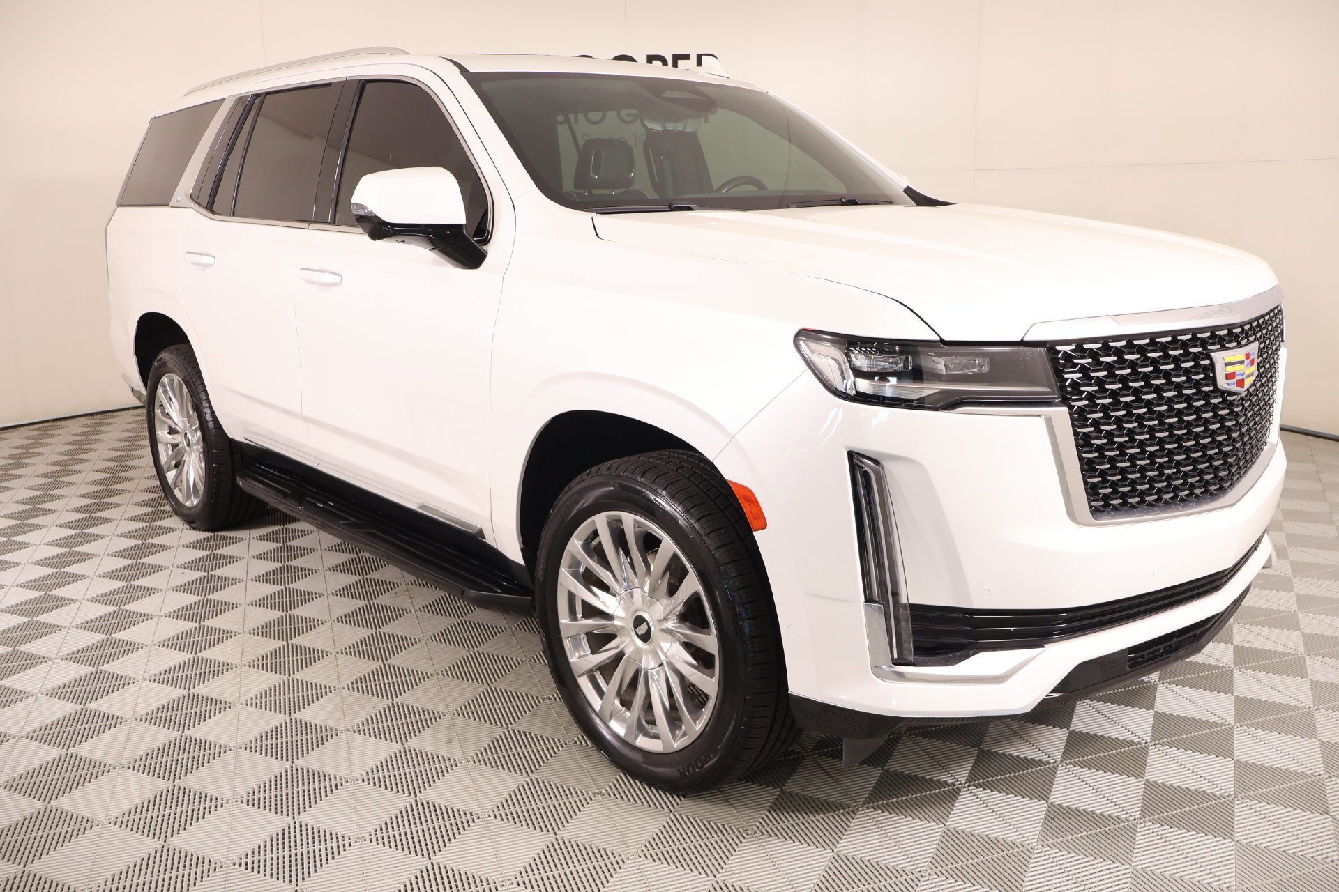 Used 2022 Cadillac Escalade Premium Luxury AWD/4WD image 1