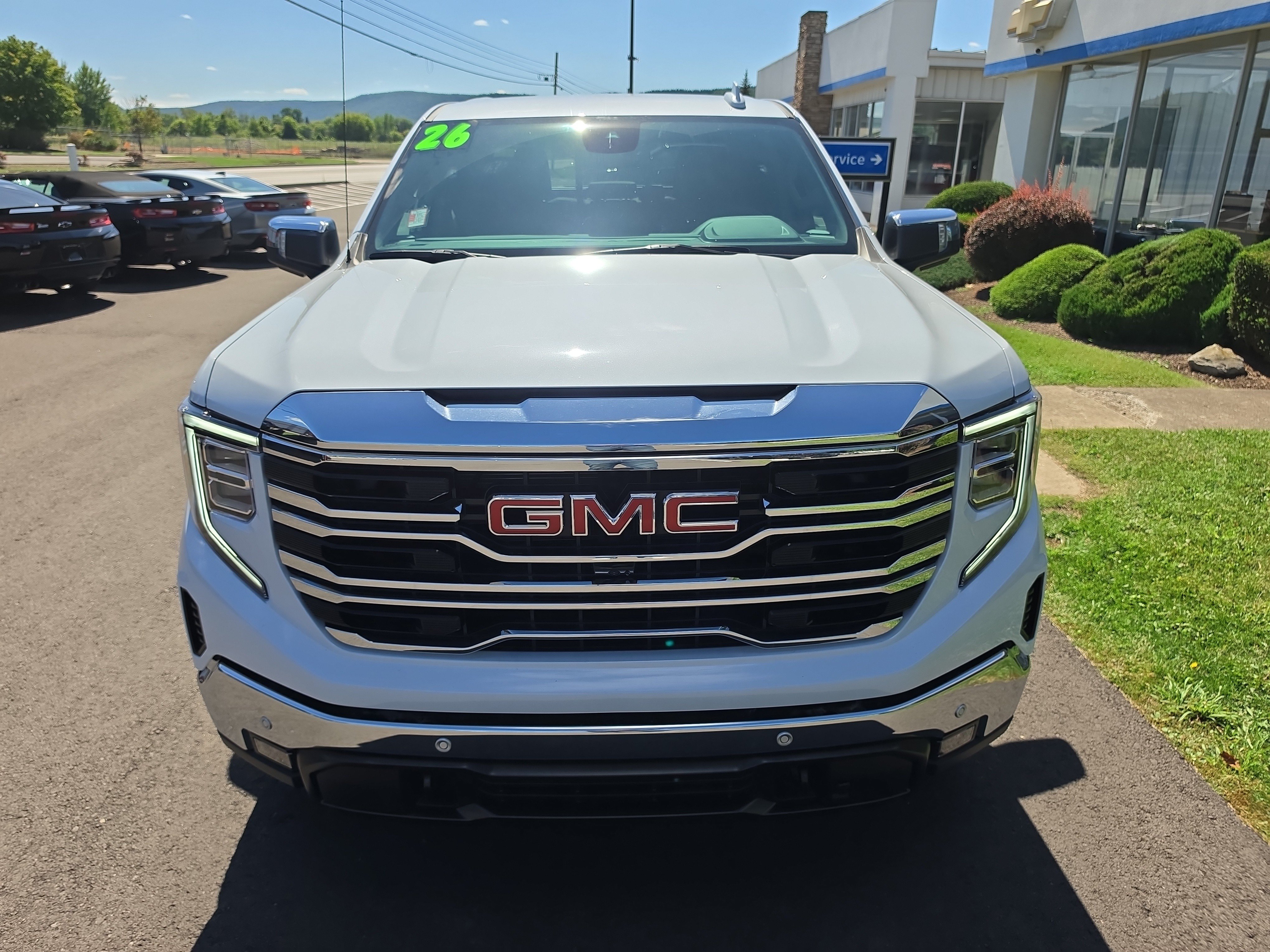 New 2026 GMC Sierra 1500 SLT w/ SLT Convenience Package AWD/4WD image 9