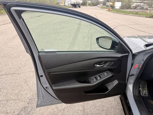 Used 2024 Honda Accord Sport image 27