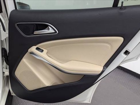 Used 2019 Mercedes-Benz GLA 250 image 19