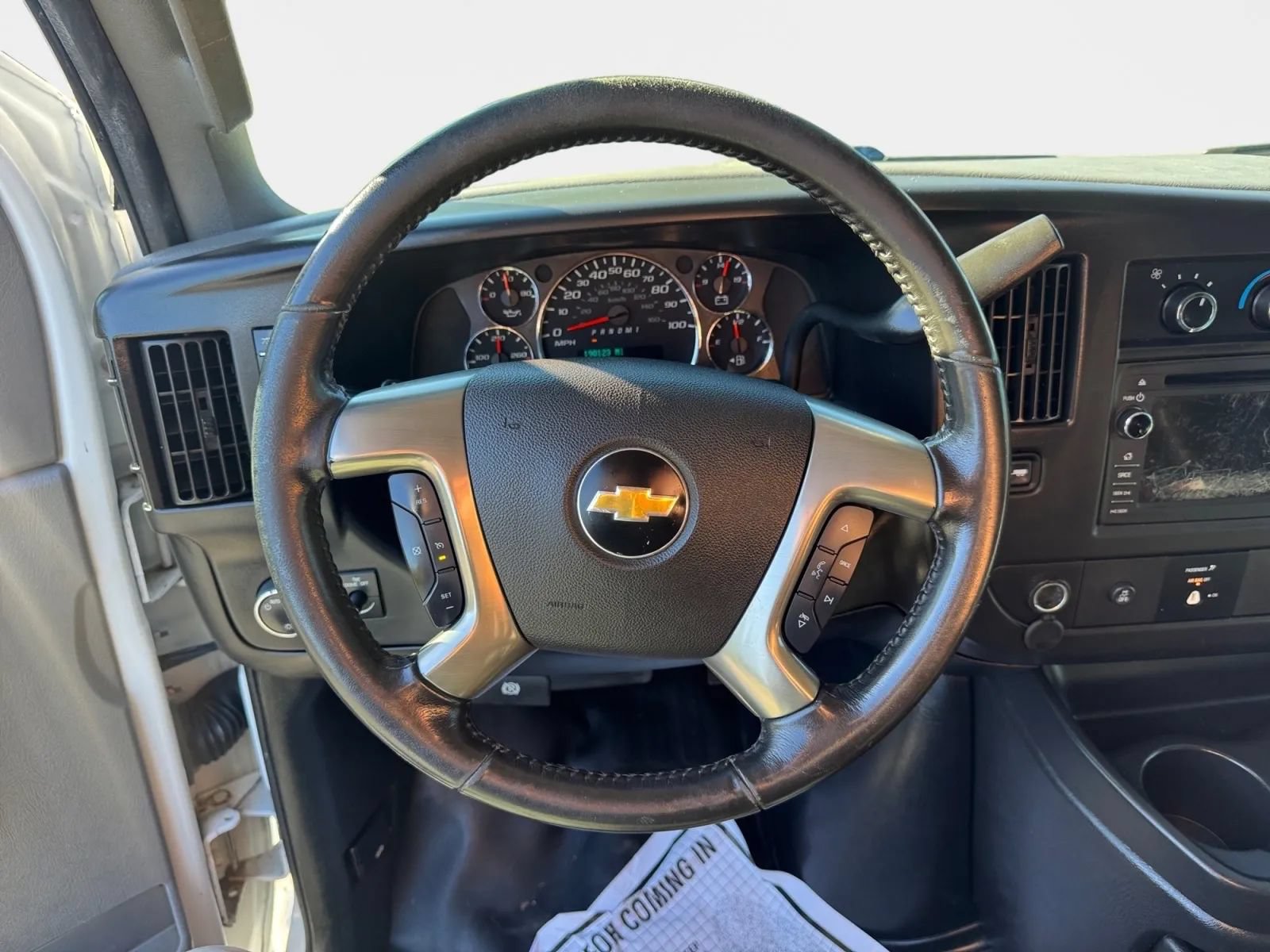 Used 2017 Chevrolet Express 2500 RWD image 12