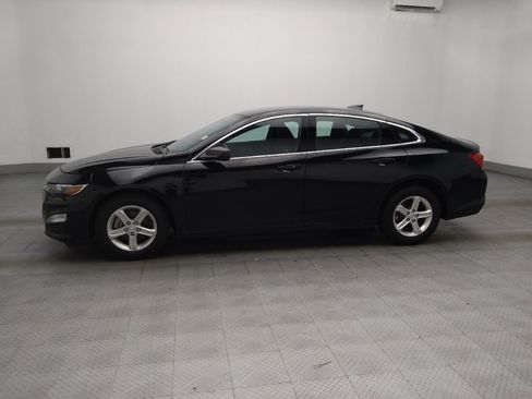 Used 2023 Chevrolet Malibu LS FWD image 2