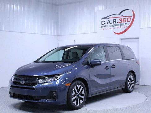 Used 2025 Honda Odyssey EX-L image 2