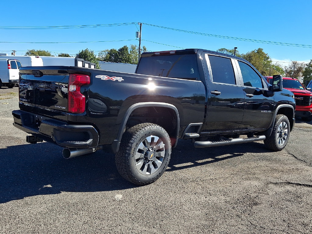 New 2026 Chevrolet Silverado 2500 Custom w/ Custom Value Package AWD/4WD image 8