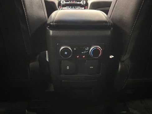 Used 2023 Ford Explorer Limited AWD/4WD image 25