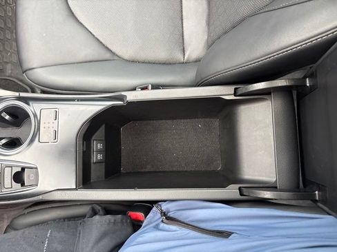 Used 2020 Toyota Camry XSE AWD/4WD image 21