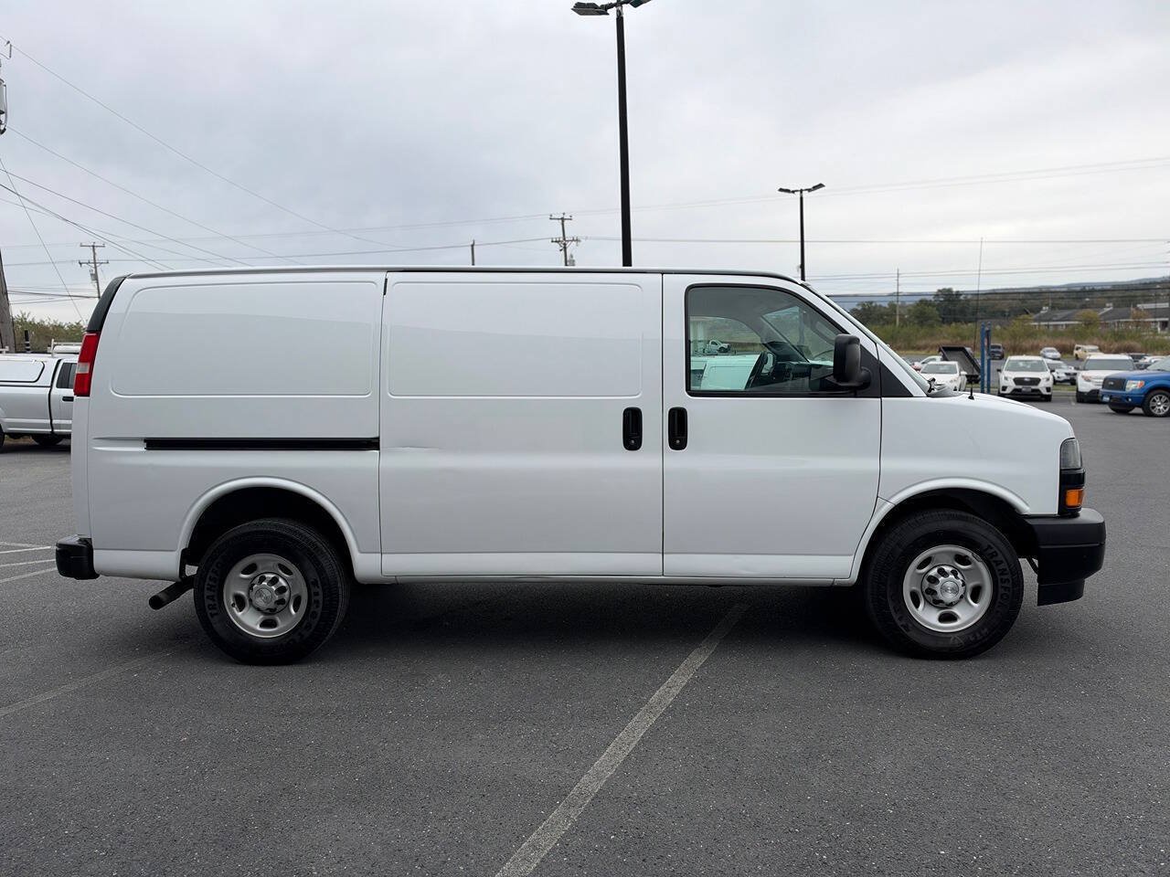 Used 2020 Chevrolet Express 2500 w/ Driver Convenience Package RWD image 41