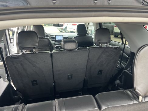 Used 2023 Ford Explorer Limited w/ Hybrid Equipment Group 310A image 22