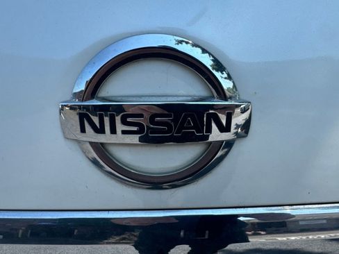 Used 2014 Nissan Quest SV w/ Leather Package FWD image 5