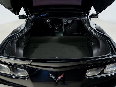 Used 2016 Chevrolet Corvette Z06 w/ 3LZ Preferred Equipment Group image 37