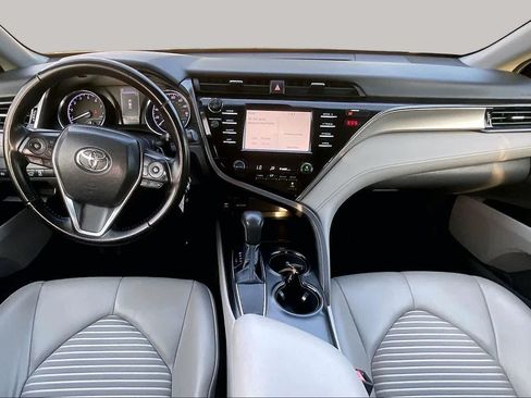 Used 2019 Toyota Camry SE FWD image 15