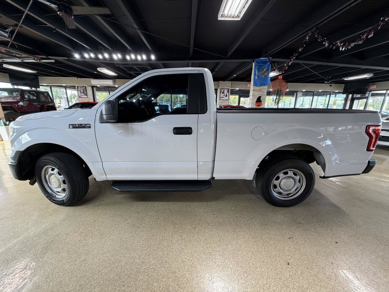 Used 2016 Ford F150 XL w/ Equipment Group 101A Mid RWD image 4