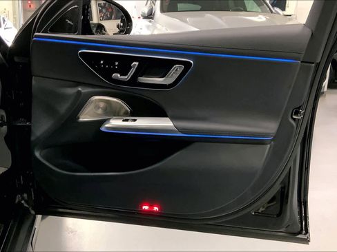 Used 2025 Mercedes-Benz E 450 4MATIC All-Terrain Wagon image 22