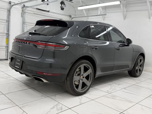 Certified 2021 Porsche Macan AWD/4WD image 11