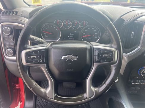 Used 2021 Chevrolet Silverado 1500 LT Trail Boss w/ Convenience Package II AWD/4WD image 11