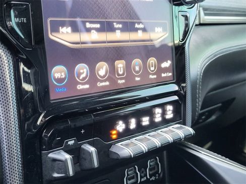 Used 2019 RAM 1500 Limited image 13