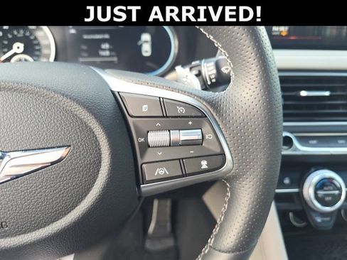 Used 2022 Genesis G70 3.3T RWD image 16