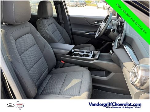 Certified 2026 Chevrolet Equinox LT FWD image 25