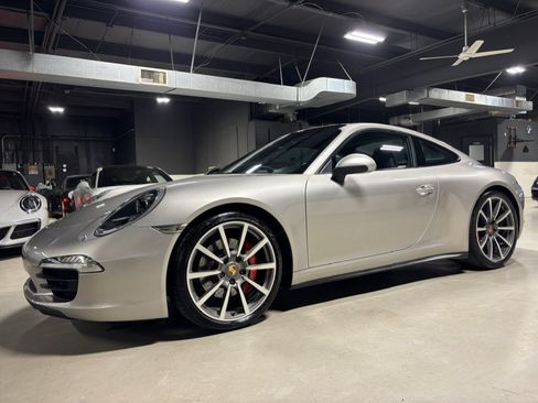 Used 2013 Porsche 911 Carrera 4S AWD/4WD image 2