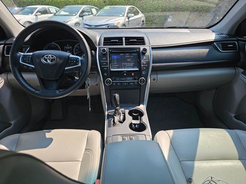 Used 2017 Toyota Camry XLE FWD image 22
