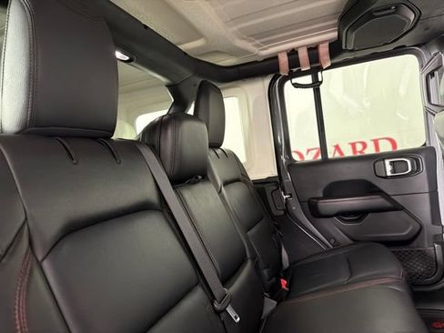 Used 2018 Jeep Wrangler Unlimited Rubicon AWD/4WD image 18
