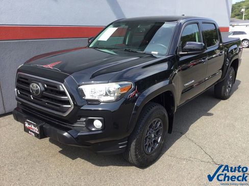Used 2018 Toyota Tacoma SR5 image 6