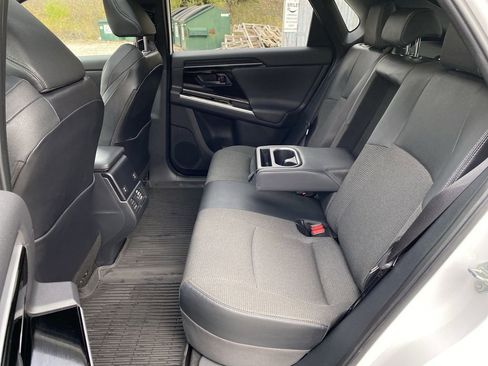 Used 2024 Toyota bZ4X XLE image 38