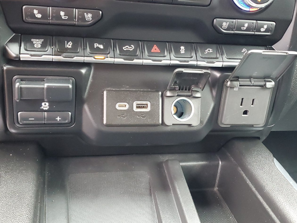 Used 2020 GMC Sierra 2500 AT4 w/ AT4 Premium Package AWD/4WD image 25