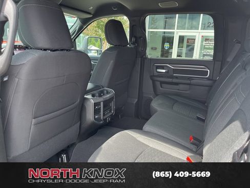 New 2026 RAM 3500 Big Horn AWD/4WD image 15
