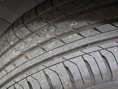 Used 2021 Toyota Sienna XSE image 11